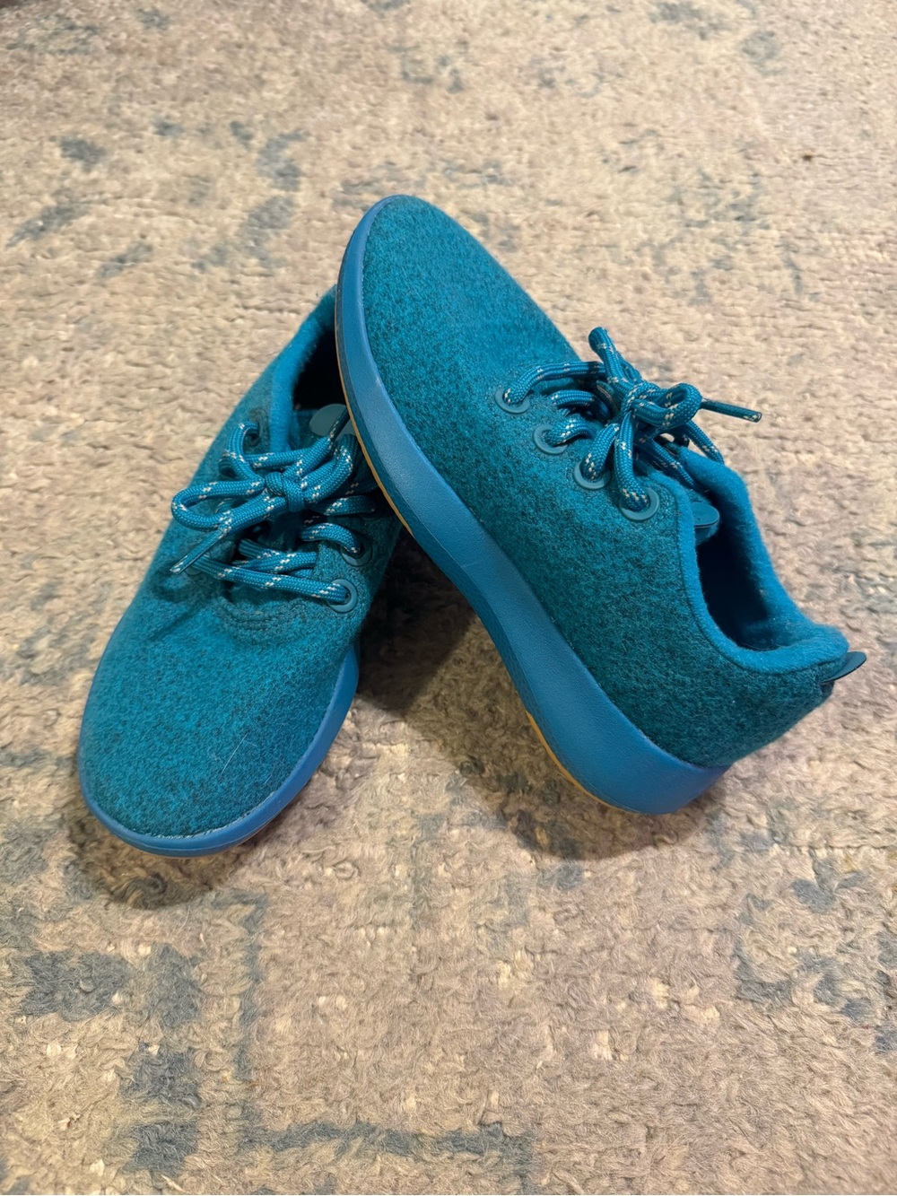 Women’s Allbirds Wool Runners in Blue (Size 7), Shoes Worn Once, Like New